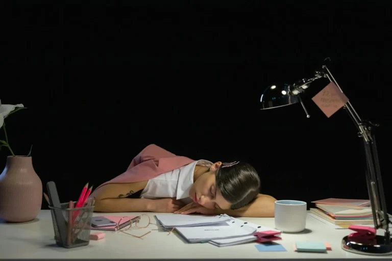 Why You Feel Wired But Tired at Night After 40 (for Women)? A Real Talk Breakdown